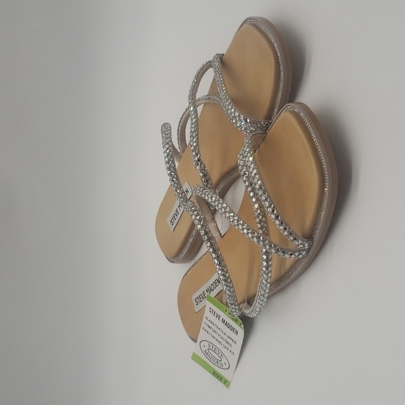 1111- Steve Madden Women's Bling Sandals Size 7 NWT - Picture 1 of 8
